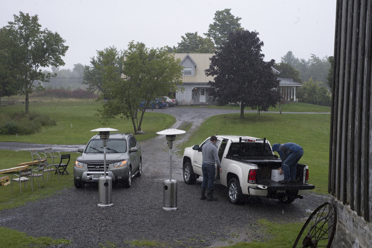 Kingston Barn Wedding - abc001