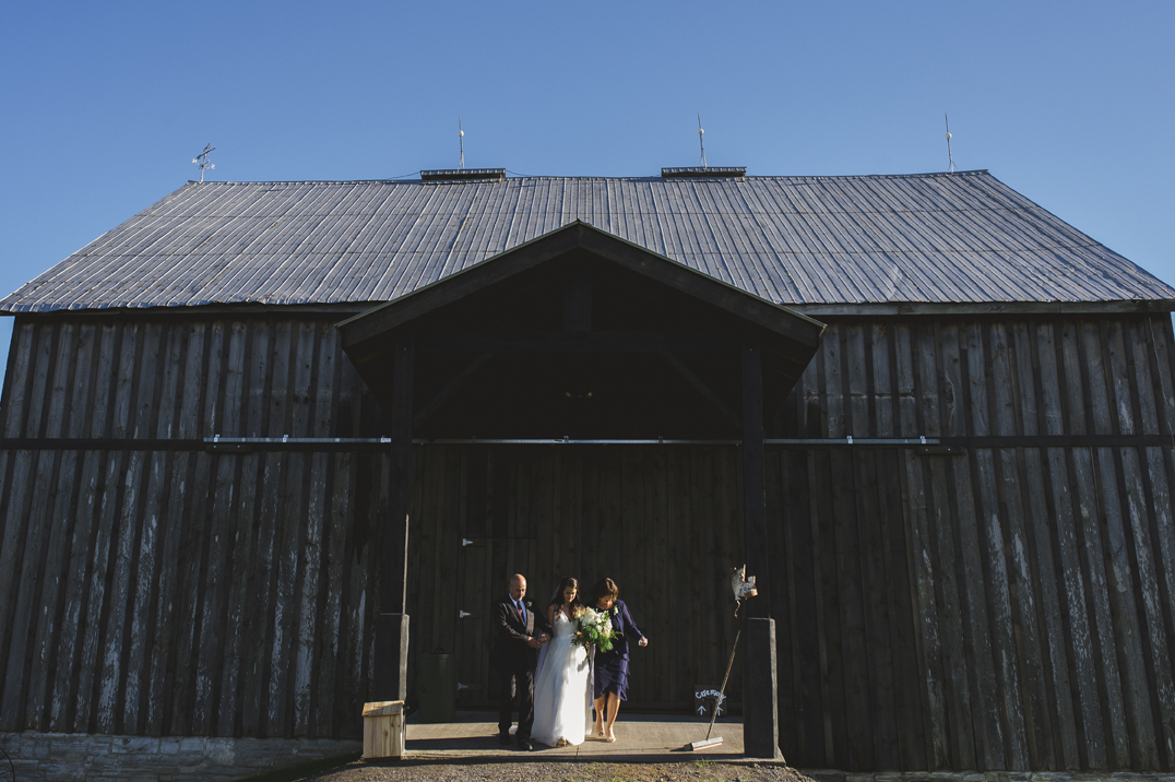 Kingston Barn Wedding - abc022