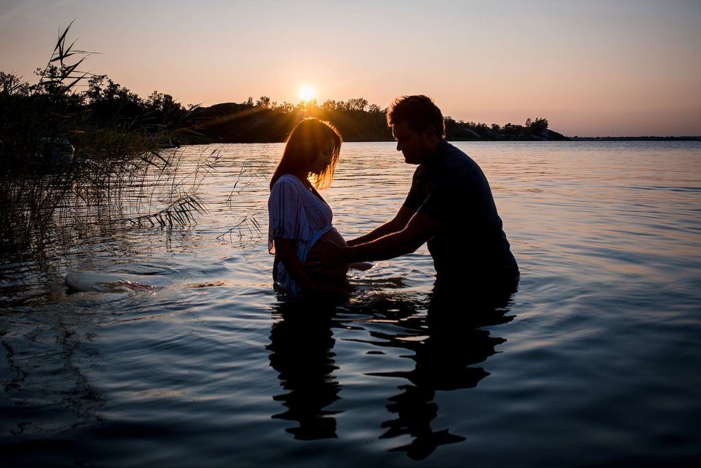 Maternity surf photos - 1