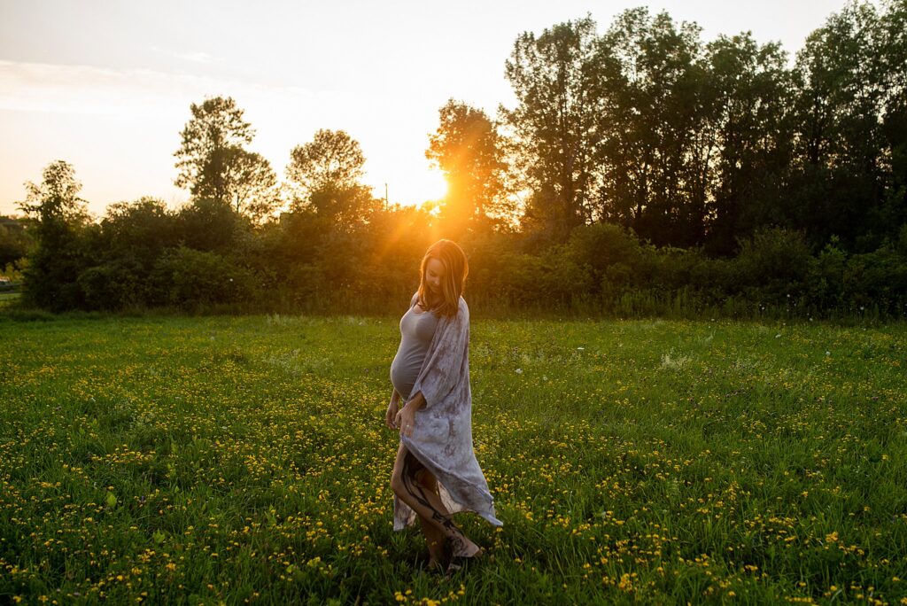 Maternity Photos Prince Edward County